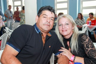 
                            <a style='margin-left: 5px;' class='btn btn-xs btn-social btn-facebook' href='https://www.facebook.com/sharer/sharer.php?u=https://galeramix.s01.web.getmuller.com.br/imagem/a29/800-800-90/conteudo/site_galerias/29/img4077.jpg' rel='popup' data-width='500' data-height='400'><i class='fa fa-facebook'></i>Compartilhar <span class='hidden-xs'>no Facebook</span>
                        </a> 
                        <a class='btn btn-default btn-xs' target='_blank' href='imagem/a29/800-800-90/conteudo/site_galerias/29/img4077.jpg'>
                            <span class='glyphicon glyphicon-cloud-download'></span> Salvar
                        </a>
                        