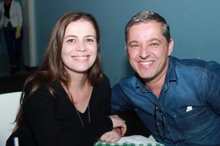 
<a style='margin-left: 5px;' class='btn btn-xs btn-social btn-facebook' href='https://www.facebook.com/sharer/sharer.php?u=https://galeramix.s01.web.getmuller.com.br/imagem/a29/800-800-90/conteudo/site_galerias/29/img4094.jpg' rel='popup' data-width='500' data-height='400'><i class='fa fa-facebook'></i>Compartilhar <span class='hidden-xs'>no Facebook</span>
</a> 
<a class='btn btn-default btn-xs' target='_blank' href='imagem/a29/800-800-90/conteudo/site_galerias/29/img4094.jpg'>
<span class='glyphicon glyphicon-cloud-download'></span> Salvar
</a>
