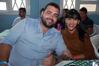 
<a style='margin-left: 5px;' class='btn btn-xs btn-social btn-facebook' href='https://www.facebook.com/sharer/sharer.php?u=https://galeramix.s01.web.getmuller.com.br/imagem/a29/800-800-90/conteudo/site_galerias/29/img4102.jpg' rel='popup' data-width='500' data-height='400'><i class='fa fa-facebook'></i>Compartilhar <span class='hidden-xs'>no Facebook</span>
</a> 
<a class='btn btn-default btn-xs' target='_blank' href='imagem/a29/800-800-90/conteudo/site_galerias/29/img4102.jpg'>
<span class='glyphicon glyphicon-cloud-download'></span> Salvar
</a>
