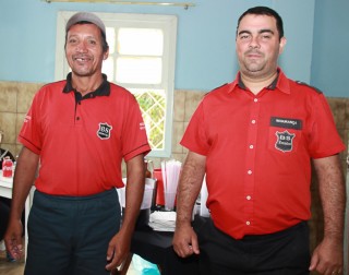 
<a style='margin-left: 5px;' class='btn btn-xs btn-social btn-facebook' href='https://www.facebook.com/sharer/sharer.php?u=https://galeramix.s01.web.getmuller.com.br/imagem/a29/800-800-90/conteudo/site_galerias/29/img4144.jpg' rel='popup' data-width='500' data-height='400'><i class='fa fa-facebook'></i>Compartilhar <span class='hidden-xs'>no Facebook</span>
</a> 
<a class='btn btn-default btn-xs' target='_blank' href='imagem/a29/800-800-90/conteudo/site_galerias/29/img4144.jpg'>
<span class='glyphicon glyphicon-cloud-download'></span> Salvar
</a>
