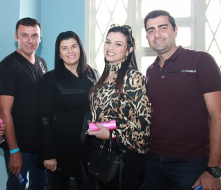 
<a style='margin-left: 5px;' class='btn btn-xs btn-social btn-facebook' href='https://www.facebook.com/sharer/sharer.php?u=https://galeramix.s01.web.getmuller.com.br/imagem/a29/800-800-90/conteudo/site_galerias/29/img4147-2.jpg' rel='popup' data-width='500' data-height='400'><i class='fa fa-facebook'></i>Compartilhar <span class='hidden-xs'>no Facebook</span>
</a> 
<a class='btn btn-default btn-xs' target='_blank' href='imagem/a29/800-800-90/conteudo/site_galerias/29/img4147-2.jpg'>
<span class='glyphicon glyphicon-cloud-download'></span> Salvar
</a>
