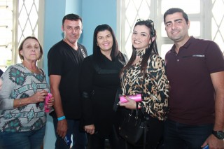 
<a style='margin-left: 5px;' class='btn btn-xs btn-social btn-facebook' href='https://www.facebook.com/sharer/sharer.php?u=https://galeramix.s01.web.getmuller.com.br/imagem/a29/800-800-90/conteudo/site_galerias/29/img4147.jpg' rel='popup' data-width='500' data-height='400'><i class='fa fa-facebook'></i>Compartilhar <span class='hidden-xs'>no Facebook</span>
</a> 
<a class='btn btn-default btn-xs' target='_blank' href='imagem/a29/800-800-90/conteudo/site_galerias/29/img4147.jpg'>
<span class='glyphicon glyphicon-cloud-download'></span> Salvar
</a>
