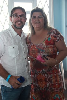 
<a style='margin-left: 5px;' class='btn btn-xs btn-social btn-facebook' href='https://www.facebook.com/sharer/sharer.php?u=https://galeramix.s01.web.getmuller.com.br/imagem/a29/800-800-90/conteudo/site_galerias/29/img4155.jpg' rel='popup' data-width='500' data-height='400'><i class='fa fa-facebook'></i>Compartilhar <span class='hidden-xs'>no Facebook</span>
</a> 
<a class='btn btn-default btn-xs' target='_blank' href='imagem/a29/800-800-90/conteudo/site_galerias/29/img4155.jpg'>
<span class='glyphicon glyphicon-cloud-download'></span> Salvar
</a>
