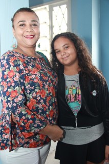 
<a style='margin-left: 5px;' class='btn btn-xs btn-social btn-facebook' href='https://www.facebook.com/sharer/sharer.php?u=https://galeramix.s01.web.getmuller.com.br/imagem/a29/800-800-90/conteudo/site_galerias/29/img4158.jpg' rel='popup' data-width='500' data-height='400'><i class='fa fa-facebook'></i>Compartilhar <span class='hidden-xs'>no Facebook</span>
</a> 
<a class='btn btn-default btn-xs' target='_blank' href='imagem/a29/800-800-90/conteudo/site_galerias/29/img4158.jpg'>
<span class='glyphicon glyphicon-cloud-download'></span> Salvar
</a>
