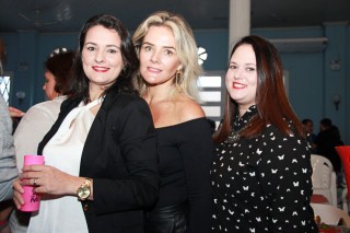 
<a style='margin-left: 5px;' class='btn btn-xs btn-social btn-facebook' href='https://www.facebook.com/sharer/sharer.php?u=https://galeramix.s01.web.getmuller.com.br/imagem/a29/800-800-90/conteudo/site_galerias/29/img4176.jpg' rel='popup' data-width='500' data-height='400'><i class='fa fa-facebook'></i>Compartilhar <span class='hidden-xs'>no Facebook</span>
</a> 
<a class='btn btn-default btn-xs' target='_blank' href='imagem/a29/800-800-90/conteudo/site_galerias/29/img4176.jpg'>
<span class='glyphicon glyphicon-cloud-download'></span> Salvar
</a>
