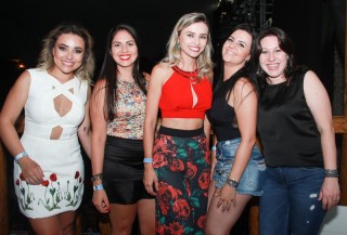 
<a style='margin-left: 5px;' class='btn btn-xs btn-social btn-facebook' href='https://www.facebook.com/sharer/sharer.php?u=https://galeramix.s01.web.getmuller.com.br/imagem/a3/800-800-90/conteudo/site_galerias/3/petry-galera-mix-mairara-e-maraisa-114.jpg' rel='popup' data-width='500' data-height='400'><i class='fa fa-facebook'></i>Compartilhar <span class='hidden-xs'>no Facebook</span>
</a> 
<a class='btn btn-default btn-xs' target='_blank' href='imagem/a3/800-800-90/conteudo/site_galerias/3/petry-galera-mix-mairara-e-maraisa-114.jpg'>
<span class='glyphicon glyphicon-cloud-download'></span> Salvar
</a>
