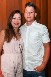 
<a style='margin-left: 5px;' class='btn btn-xs btn-social btn-facebook' href='https://www.facebook.com/sharer/sharer.php?u=https://galeramix.s01.web.getmuller.com.br/imagem/a3/800-800-90/conteudo/site_galerias/3/petry-galera-mix-mairara-e-maraisa-137.jpg' rel='popup' data-width='500' data-height='400'><i class='fa fa-facebook'></i>Compartilhar <span class='hidden-xs'>no Facebook</span>
</a> 
<a class='btn btn-default btn-xs' target='_blank' href='imagem/a3/800-800-90/conteudo/site_galerias/3/petry-galera-mix-mairara-e-maraisa-137.jpg'>
<span class='glyphicon glyphicon-cloud-download'></span> Salvar
</a>
