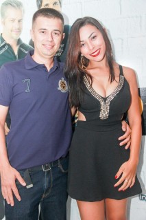 
<a style='margin-left: 5px;' class='btn btn-xs btn-social btn-facebook' href='https://www.facebook.com/sharer/sharer.php?u=https://galeramix.s01.web.getmuller.com.br/imagem/a3/800-800-90/conteudo/site_galerias/3/petry-galera-mix-mairara-e-maraisa-14.jpg' rel='popup' data-width='500' data-height='400'><i class='fa fa-facebook'></i>Compartilhar <span class='hidden-xs'>no Facebook</span>
</a> 
<a class='btn btn-default btn-xs' target='_blank' href='imagem/a3/800-800-90/conteudo/site_galerias/3/petry-galera-mix-mairara-e-maraisa-14.jpg'>
<span class='glyphicon glyphicon-cloud-download'></span> Salvar
</a>
