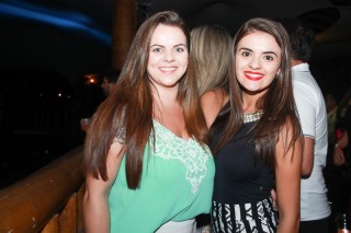 
<a style='margin-left: 5px;' class='btn btn-xs btn-social btn-facebook' href='https://www.facebook.com/sharer/sharer.php?u=https://galeramix.s01.web.getmuller.com.br/imagem/a3/800-800-90/conteudo/site_galerias/3/petry-galera-mix-mairara-e-maraisa-151.jpg' rel='popup' data-width='500' data-height='400'><i class='fa fa-facebook'></i>Compartilhar <span class='hidden-xs'>no Facebook</span>
</a> 
<a class='btn btn-default btn-xs' target='_blank' href='imagem/a3/800-800-90/conteudo/site_galerias/3/petry-galera-mix-mairara-e-maraisa-151.jpg'>
<span class='glyphicon glyphicon-cloud-download'></span> Salvar
</a>
