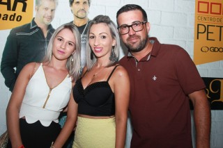 
<a style='margin-left: 5px;' class='btn btn-xs btn-social btn-facebook' href='https://www.facebook.com/sharer/sharer.php?u=https://galeramix.s01.web.getmuller.com.br/imagem/a3/800-800-90/conteudo/site_galerias/3/petry-galera-mix-mairara-e-maraisa-18.jpg' rel='popup' data-width='500' data-height='400'><i class='fa fa-facebook'></i>Compartilhar <span class='hidden-xs'>no Facebook</span>
</a> 
<a class='btn btn-default btn-xs' target='_blank' href='imagem/a3/800-800-90/conteudo/site_galerias/3/petry-galera-mix-mairara-e-maraisa-18.jpg'>
<span class='glyphicon glyphicon-cloud-download'></span> Salvar
</a>
