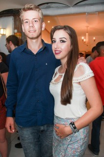 
<a style='margin-left: 5px;' class='btn btn-xs btn-social btn-facebook' href='https://www.facebook.com/sharer/sharer.php?u=https://galeramix.s01.web.getmuller.com.br/imagem/a3/800-800-90/conteudo/site_galerias/3/petry-galera-mix-mairara-e-maraisa-28.jpg' rel='popup' data-width='500' data-height='400'><i class='fa fa-facebook'></i>Compartilhar <span class='hidden-xs'>no Facebook</span>
</a> 
<a class='btn btn-default btn-xs' target='_blank' href='imagem/a3/800-800-90/conteudo/site_galerias/3/petry-galera-mix-mairara-e-maraisa-28.jpg'>
<span class='glyphicon glyphicon-cloud-download'></span> Salvar
</a>
