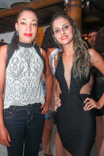 
<a style='margin-left: 5px;' class='btn btn-xs btn-social btn-facebook' href='https://www.facebook.com/sharer/sharer.php?u=https://galeramix.s01.web.getmuller.com.br/imagem/a3/800-800-90/conteudo/site_galerias/3/petry-galera-mix-mairara-e-maraisa-49.jpg' rel='popup' data-width='500' data-height='400'><i class='fa fa-facebook'></i>Compartilhar <span class='hidden-xs'>no Facebook</span>
</a> 
<a class='btn btn-default btn-xs' target='_blank' href='imagem/a3/800-800-90/conteudo/site_galerias/3/petry-galera-mix-mairara-e-maraisa-49.jpg'>
<span class='glyphicon glyphicon-cloud-download'></span> Salvar
</a>
