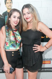 
<a style='margin-left: 5px;' class='btn btn-xs btn-social btn-facebook' href='https://www.facebook.com/sharer/sharer.php?u=https://galeramix.s01.web.getmuller.com.br/imagem/a3/800-800-90/conteudo/site_galerias/3/petry-galera-mix-mairara-e-maraisa-55.jpg' rel='popup' data-width='500' data-height='400'><i class='fa fa-facebook'></i>Compartilhar <span class='hidden-xs'>no Facebook</span>
</a> 
<a class='btn btn-default btn-xs' target='_blank' href='imagem/a3/800-800-90/conteudo/site_galerias/3/petry-galera-mix-mairara-e-maraisa-55.jpg'>
<span class='glyphicon glyphicon-cloud-download'></span> Salvar
</a>
