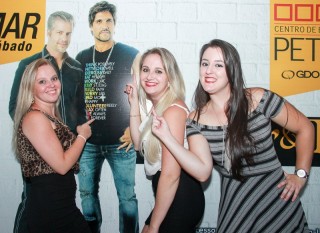 
<a style='margin-left: 5px;' class='btn btn-xs btn-social btn-facebook' href='https://www.facebook.com/sharer/sharer.php?u=https://galeramix.s01.web.getmuller.com.br/imagem/a3/800-800-90/conteudo/site_galerias/3/petry-galera-mix-mairara-e-maraisa-59.jpg' rel='popup' data-width='500' data-height='400'><i class='fa fa-facebook'></i>Compartilhar <span class='hidden-xs'>no Facebook</span>
</a> 
<a class='btn btn-default btn-xs' target='_blank' href='imagem/a3/800-800-90/conteudo/site_galerias/3/petry-galera-mix-mairara-e-maraisa-59.jpg'>
<span class='glyphicon glyphicon-cloud-download'></span> Salvar
</a>
