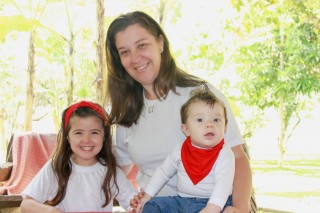 
                                <a style='margin-left: 5px;' class='btn btn-xs btn-social btn-facebook' href='https://www.facebook.com/sharer/sharer.php?u=https://galeramix.s01.web.getmuller.com.br/imagem/a30/800-800-90/conteudo/site_galerias/30/benjamin-79.jpg' rel='popup' data-width='500' data-height='400'><i class='fa fa-facebook'></i>Compartilhar <span class='hidden-xs'>no Facebook</span>
                            </a> 
                            <a class='btn btn-default btn-xs' target='_blank' href='imagem/a30/800-800-90/conteudo/site_galerias/30/benjamin-79.jpg'>
                                <span class='glyphicon glyphicon-cloud-download'></span> Salvar
                            </a>
                            