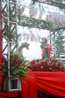 
<a style='margin-left: 5px;' class='btn btn-xs btn-social btn-facebook' href='https://www.facebook.com/sharer/sharer.php?u=https://galeramix.s01.web.getmuller.com.br/imagem/a33/800-800-90/conteudo/site_galerias/33/caminhoneiro-11.jpg' rel='popup' data-width='500' data-height='400'><i class='fa fa-facebook'></i>Compartilhar <span class='hidden-xs'>no Facebook</span>
</a> 
<a class='btn btn-default btn-xs' target='_blank' href='imagem/a33/800-800-90/conteudo/site_galerias/33/caminhoneiro-11.jpg'>
<span class='glyphicon glyphicon-cloud-download'></span> Salvar
</a>
