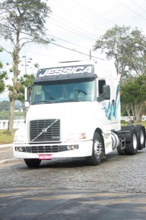 
<a style='margin-left: 5px;' class='btn btn-xs btn-social btn-facebook' href='https://www.facebook.com/sharer/sharer.php?u=https://galeramix.s01.web.getmuller.com.br/imagem/a33/800-800-90/conteudo/site_galerias/33/caminhoneiro-48.jpg' rel='popup' data-width='500' data-height='400'><i class='fa fa-facebook'></i>Compartilhar <span class='hidden-xs'>no Facebook</span>
</a> 
<a class='btn btn-default btn-xs' target='_blank' href='imagem/a33/800-800-90/conteudo/site_galerias/33/caminhoneiro-48.jpg'>
<span class='glyphicon glyphicon-cloud-download'></span> Salvar
</a>
