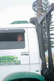 
<a style='margin-left: 5px;' class='btn btn-xs btn-social btn-facebook' href='https://www.facebook.com/sharer/sharer.php?u=https://galeramix.s01.web.getmuller.com.br/imagem/a33/800-800-90/conteudo/site_galerias/33/caminhoneiro-97.jpg' rel='popup' data-width='500' data-height='400'><i class='fa fa-facebook'></i>Compartilhar <span class='hidden-xs'>no Facebook</span>
</a> 
<a class='btn btn-default btn-xs' target='_blank' href='imagem/a33/800-800-90/conteudo/site_galerias/33/caminhoneiro-97.jpg'>
<span class='glyphicon glyphicon-cloud-download'></span> Salvar
</a>
