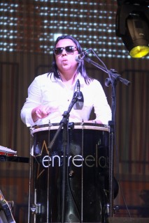 
<a style='margin-left: 5px;' class='btn btn-xs btn-social btn-facebook' href='https://www.facebook.com/sharer/sharer.php?u=https://galeramix.s01.web.getmuller.com.br/imagem/a35/800-800-90/conteudo/site_galerias/35/feijoada-adec-galera-mix-126.jpg' rel='popup' data-width='500' data-height='400'><i class='fa fa-facebook'></i>Compartilhar <span class='hidden-xs'>no Facebook</span>
</a> 
<a class='btn btn-default btn-xs' target='_blank' href='imagem/a35/800-800-90/conteudo/site_galerias/35/feijoada-adec-galera-mix-126.jpg'>
<span class='glyphicon glyphicon-cloud-download'></span> Salvar
</a>
