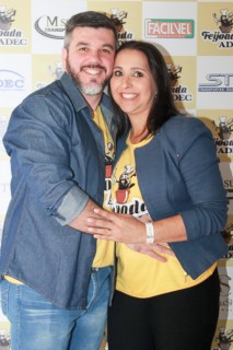 
<a style='margin-left: 5px;' class='btn btn-xs btn-social btn-facebook' href='https://www.facebook.com/sharer/sharer.php?u=https://galeramix.s01.web.getmuller.com.br/imagem/a35/800-800-90/conteudo/site_galerias/35/feijoada-adec-galera-mix-140.jpg' rel='popup' data-width='500' data-height='400'><i class='fa fa-facebook'></i>Compartilhar <span class='hidden-xs'>no Facebook</span>
</a> 
<a class='btn btn-default btn-xs' target='_blank' href='imagem/a35/800-800-90/conteudo/site_galerias/35/feijoada-adec-galera-mix-140.jpg'>
<span class='glyphicon glyphicon-cloud-download'></span> Salvar
</a>
