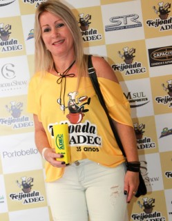 
<a style='margin-left: 5px;' class='btn btn-xs btn-social btn-facebook' href='https://www.facebook.com/sharer/sharer.php?u=https://galeramix.s01.web.getmuller.com.br/imagem/a35/800-800-90/conteudo/site_galerias/35/feijoada-adec-galera-mix-149.jpg' rel='popup' data-width='500' data-height='400'><i class='fa fa-facebook'></i>Compartilhar <span class='hidden-xs'>no Facebook</span>
</a> 
<a class='btn btn-default btn-xs' target='_blank' href='imagem/a35/800-800-90/conteudo/site_galerias/35/feijoada-adec-galera-mix-149.jpg'>
<span class='glyphicon glyphicon-cloud-download'></span> Salvar
</a>
