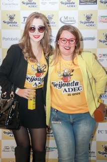 
<a style='margin-left: 5px;' class='btn btn-xs btn-social btn-facebook' href='https://www.facebook.com/sharer/sharer.php?u=https://galeramix.s01.web.getmuller.com.br/imagem/a35/800-800-90/conteudo/site_galerias/35/feijoada-adec-galera-mix-151.jpg' rel='popup' data-width='500' data-height='400'><i class='fa fa-facebook'></i>Compartilhar <span class='hidden-xs'>no Facebook</span>
</a> 
<a class='btn btn-default btn-xs' target='_blank' href='imagem/a35/800-800-90/conteudo/site_galerias/35/feijoada-adec-galera-mix-151.jpg'>
<span class='glyphicon glyphicon-cloud-download'></span> Salvar
</a>
