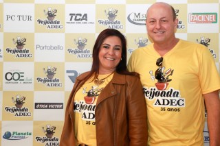 
<a style='margin-left: 5px;' class='btn btn-xs btn-social btn-facebook' href='https://www.facebook.com/sharer/sharer.php?u=https://galeramix.s01.web.getmuller.com.br/imagem/a35/800-800-90/conteudo/site_galerias/35/feijoada-adec-galera-mix-16.jpg' rel='popup' data-width='500' data-height='400'><i class='fa fa-facebook'></i>Compartilhar <span class='hidden-xs'>no Facebook</span>
</a> 
<a class='btn btn-default btn-xs' target='_blank' href='imagem/a35/800-800-90/conteudo/site_galerias/35/feijoada-adec-galera-mix-16.jpg'>
<span class='glyphicon glyphicon-cloud-download'></span> Salvar
</a>
