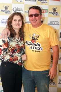 
<a style='margin-left: 5px;' class='btn btn-xs btn-social btn-facebook' href='https://www.facebook.com/sharer/sharer.php?u=https://galeramix.s01.web.getmuller.com.br/imagem/a35/800-800-90/conteudo/site_galerias/35/feijoada-adec-galera-mix-19.jpg' rel='popup' data-width='500' data-height='400'><i class='fa fa-facebook'></i>Compartilhar <span class='hidden-xs'>no Facebook</span>
</a> 
<a class='btn btn-default btn-xs' target='_blank' href='imagem/a35/800-800-90/conteudo/site_galerias/35/feijoada-adec-galera-mix-19.jpg'>
<span class='glyphicon glyphicon-cloud-download'></span> Salvar
</a>
