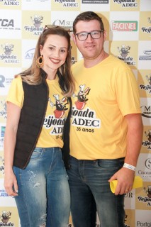 
<a style='margin-left: 5px;' class='btn btn-xs btn-social btn-facebook' href='https://www.facebook.com/sharer/sharer.php?u=https://galeramix.s01.web.getmuller.com.br/imagem/a35/800-800-90/conteudo/site_galerias/35/feijoada-adec-galera-mix-22.jpg' rel='popup' data-width='500' data-height='400'><i class='fa fa-facebook'></i>Compartilhar <span class='hidden-xs'>no Facebook</span>
</a> 
<a class='btn btn-default btn-xs' target='_blank' href='imagem/a35/800-800-90/conteudo/site_galerias/35/feijoada-adec-galera-mix-22.jpg'>
<span class='glyphicon glyphicon-cloud-download'></span> Salvar
</a>
