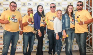 
<a style='margin-left: 5px;' class='btn btn-xs btn-social btn-facebook' href='https://www.facebook.com/sharer/sharer.php?u=https://galeramix.s01.web.getmuller.com.br/imagem/a35/800-800-90/conteudo/site_galerias/35/feijoada-adec-galera-mix-30.jpg' rel='popup' data-width='500' data-height='400'><i class='fa fa-facebook'></i>Compartilhar <span class='hidden-xs'>no Facebook</span>
</a> 
<a class='btn btn-default btn-xs' target='_blank' href='imagem/a35/800-800-90/conteudo/site_galerias/35/feijoada-adec-galera-mix-30.jpg'>
<span class='glyphicon glyphicon-cloud-download'></span> Salvar
</a>
