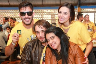 
<a style='margin-left: 5px;' class='btn btn-xs btn-social btn-facebook' href='https://www.facebook.com/sharer/sharer.php?u=https://galeramix.s01.web.getmuller.com.br/imagem/a35/800-800-90/conteudo/site_galerias/35/feijoada-adec-galera-mix-39.jpg' rel='popup' data-width='500' data-height='400'><i class='fa fa-facebook'></i>Compartilhar <span class='hidden-xs'>no Facebook</span>
</a> 
<a class='btn btn-default btn-xs' target='_blank' href='imagem/a35/800-800-90/conteudo/site_galerias/35/feijoada-adec-galera-mix-39.jpg'>
<span class='glyphicon glyphicon-cloud-download'></span> Salvar
</a>
