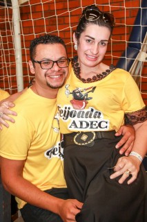 
<a style='margin-left: 5px;' class='btn btn-xs btn-social btn-facebook' href='https://www.facebook.com/sharer/sharer.php?u=https://galeramix.s01.web.getmuller.com.br/imagem/a35/800-800-90/conteudo/site_galerias/35/feijoada-adec-galera-mix-48.jpg' rel='popup' data-width='500' data-height='400'><i class='fa fa-facebook'></i>Compartilhar <span class='hidden-xs'>no Facebook</span>
</a> 
<a class='btn btn-default btn-xs' target='_blank' href='imagem/a35/800-800-90/conteudo/site_galerias/35/feijoada-adec-galera-mix-48.jpg'>
<span class='glyphicon glyphicon-cloud-download'></span> Salvar
</a>
