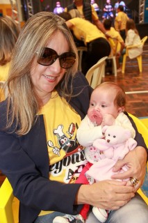 
<a style='margin-left: 5px;' class='btn btn-xs btn-social btn-facebook' href='https://www.facebook.com/sharer/sharer.php?u=https://galeramix.s01.web.getmuller.com.br/imagem/a35/800-800-90/conteudo/site_galerias/35/feijoada-adec-galera-mix-79.jpg' rel='popup' data-width='500' data-height='400'><i class='fa fa-facebook'></i>Compartilhar <span class='hidden-xs'>no Facebook</span>
</a> 
<a class='btn btn-default btn-xs' target='_blank' href='imagem/a35/800-800-90/conteudo/site_galerias/35/feijoada-adec-galera-mix-79.jpg'>
<span class='glyphicon glyphicon-cloud-download'></span> Salvar
</a>
