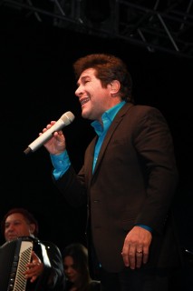 
<a style='margin-left: 5px;' class='btn btn-xs btn-social btn-facebook' href='https://www.facebook.com/sharer/sharer.php?u=https://galeramix.s01.web.getmuller.com.br/imagem/a37/800-800-90/conteudo/site_galerias/37/daniel-centro-eventos-petry-galera-mix-27-07-2017109.jpg' rel='popup' data-width='500' data-height='400'><i class='fa fa-facebook'></i>Compartilhar <span class='hidden-xs'>no Facebook</span>
</a> 
<a class='btn btn-default btn-xs' target='_blank' href='imagem/a37/800-800-90/conteudo/site_galerias/37/daniel-centro-eventos-petry-galera-mix-27-07-2017109.jpg'>
<span class='glyphicon glyphicon-cloud-download'></span> Salvar
</a>
