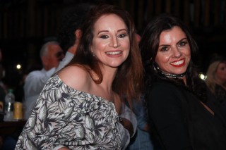 
<a style='margin-left: 5px;' class='btn btn-xs btn-social btn-facebook' href='https://www.facebook.com/sharer/sharer.php?u=https://galeramix.s01.web.getmuller.com.br/imagem/a37/800-800-90/conteudo/site_galerias/37/daniel-centro-eventos-petry-galera-mix-27-07-2017127.jpg' rel='popup' data-width='500' data-height='400'><i class='fa fa-facebook'></i>Compartilhar <span class='hidden-xs'>no Facebook</span>
</a> 
<a class='btn btn-default btn-xs' target='_blank' href='imagem/a37/800-800-90/conteudo/site_galerias/37/daniel-centro-eventos-petry-galera-mix-27-07-2017127.jpg'>
<span class='glyphicon glyphicon-cloud-download'></span> Salvar
</a>
