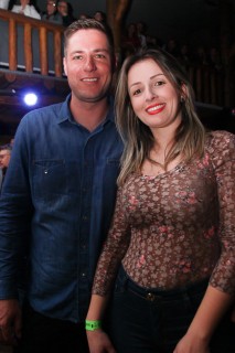 
<a style='margin-left: 5px;' class='btn btn-xs btn-social btn-facebook' href='https://www.facebook.com/sharer/sharer.php?u=https://galeramix.s01.web.getmuller.com.br/imagem/a37/800-800-90/conteudo/site_galerias/37/daniel-centro-eventos-petry-galera-mix-27-07-2017141.jpg' rel='popup' data-width='500' data-height='400'><i class='fa fa-facebook'></i>Compartilhar <span class='hidden-xs'>no Facebook</span>
</a> 
<a class='btn btn-default btn-xs' target='_blank' href='imagem/a37/800-800-90/conteudo/site_galerias/37/daniel-centro-eventos-petry-galera-mix-27-07-2017141.jpg'>
<span class='glyphicon glyphicon-cloud-download'></span> Salvar
</a>
