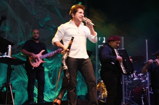 
<a style='margin-left: 5px;' class='btn btn-xs btn-social btn-facebook' href='https://www.facebook.com/sharer/sharer.php?u=https://galeramix.s01.web.getmuller.com.br/imagem/a37/800-800-90/conteudo/site_galerias/37/daniel-centro-eventos-petry-galera-mix-27-07-201720.jpg' rel='popup' data-width='500' data-height='400'><i class='fa fa-facebook'></i>Compartilhar <span class='hidden-xs'>no Facebook</span>
</a> 
<a class='btn btn-default btn-xs' target='_blank' href='imagem/a37/800-800-90/conteudo/site_galerias/37/daniel-centro-eventos-petry-galera-mix-27-07-201720.jpg'>
<span class='glyphicon glyphicon-cloud-download'></span> Salvar
</a>
