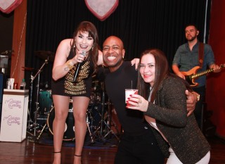 
<a style='margin-left: 5px;' class='btn btn-xs btn-social btn-facebook' href='https://www.facebook.com/sharer/sharer.php?u=https://galeramix.s01.web.getmuller.com.br/imagem/a37/800-800-90/conteudo/site_galerias/37/daniel-centro-eventos-petry-galera-mix-27-07-201743.jpg' rel='popup' data-width='500' data-height='400'><i class='fa fa-facebook'></i>Compartilhar <span class='hidden-xs'>no Facebook</span>
</a> 
<a class='btn btn-default btn-xs' target='_blank' href='imagem/a37/800-800-90/conteudo/site_galerias/37/daniel-centro-eventos-petry-galera-mix-27-07-201743.jpg'>
<span class='glyphicon glyphicon-cloud-download'></span> Salvar
</a>
