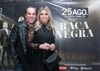 
<a style='margin-left: 5px;' class='btn btn-xs btn-social btn-facebook' href='https://www.facebook.com/sharer/sharer.php?u=https://galeramix.s01.web.getmuller.com.br/imagem/a37/800-800-90/conteudo/site_galerias/37/daniel-centro-eventos-petry-galera-mix-27-07-201756.jpg' rel='popup' data-width='500' data-height='400'><i class='fa fa-facebook'></i>Compartilhar <span class='hidden-xs'>no Facebook</span>
</a> 
<a class='btn btn-default btn-xs' target='_blank' href='imagem/a37/800-800-90/conteudo/site_galerias/37/daniel-centro-eventos-petry-galera-mix-27-07-201756.jpg'>
<span class='glyphicon glyphicon-cloud-download'></span> Salvar
</a>
