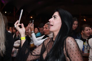 
<a style='margin-left: 5px;' class='btn btn-xs btn-social btn-facebook' href='https://www.facebook.com/sharer/sharer.php?u=https://galeramix.s01.web.getmuller.com.br/imagem/a37/800-800-90/conteudo/site_galerias/37/daniel-centro-eventos-petry-galera-mix-27-07-20176.jpg' rel='popup' data-width='500' data-height='400'><i class='fa fa-facebook'></i>Compartilhar <span class='hidden-xs'>no Facebook</span>
</a> 
<a class='btn btn-default btn-xs' target='_blank' href='imagem/a37/800-800-90/conteudo/site_galerias/37/daniel-centro-eventos-petry-galera-mix-27-07-20176.jpg'>
<span class='glyphicon glyphicon-cloud-download'></span> Salvar
</a>
