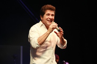 
<a style='margin-left: 5px;' class='btn btn-xs btn-social btn-facebook' href='https://www.facebook.com/sharer/sharer.php?u=https://galeramix.s01.web.getmuller.com.br/imagem/a37/800-800-90/conteudo/site_galerias/37/daniel-centro-eventos-petry-galera-mix-27-07-20177.jpg' rel='popup' data-width='500' data-height='400'><i class='fa fa-facebook'></i>Compartilhar <span class='hidden-xs'>no Facebook</span>
</a> 
<a class='btn btn-default btn-xs' target='_blank' href='imagem/a37/800-800-90/conteudo/site_galerias/37/daniel-centro-eventos-petry-galera-mix-27-07-20177.jpg'>
<span class='glyphicon glyphicon-cloud-download'></span> Salvar
</a>
