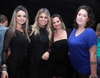 
<a style='margin-left: 5px;' class='btn btn-xs btn-social btn-facebook' href='https://www.facebook.com/sharer/sharer.php?u=https://galeramix.s01.web.getmuller.com.br/imagem/a37/800-800-90/conteudo/site_galerias/37/daniel-centro-eventos-petry-galera-mix-27-07-201792.jpg' rel='popup' data-width='500' data-height='400'><i class='fa fa-facebook'></i>Compartilhar <span class='hidden-xs'>no Facebook</span>
</a> 
<a class='btn btn-default btn-xs' target='_blank' href='imagem/a37/800-800-90/conteudo/site_galerias/37/daniel-centro-eventos-petry-galera-mix-27-07-201792.jpg'>
<span class='glyphicon glyphicon-cloud-download'></span> Salvar
</a>
