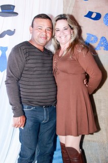 
<a style='margin-left: 5px;' class='btn btn-xs btn-social btn-facebook' href='https://www.facebook.com/sharer/sharer.php?u=https://galeramix.s01.web.getmuller.com.br/imagem/a38/800-800-90/conteudo/site_galerias/38/baile-dos-pais-44.jpg' rel='popup' data-width='500' data-height='400'><i class='fa fa-facebook'></i>Compartilhar <span class='hidden-xs'>no Facebook</span>
</a> 
<a class='btn btn-default btn-xs' target='_blank' href='imagem/a38/800-800-90/conteudo/site_galerias/38/baile-dos-pais-44.jpg'>
<span class='glyphicon glyphicon-cloud-download'></span> Salvar
</a>
