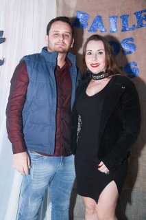 
<a style='margin-left: 5px;' class='btn btn-xs btn-social btn-facebook' href='https://www.facebook.com/sharer/sharer.php?u=https://galeramix.s01.web.getmuller.com.br/imagem/a38/800-800-90/conteudo/site_galerias/38/baile-dos-pais-46.jpg' rel='popup' data-width='500' data-height='400'><i class='fa fa-facebook'></i>Compartilhar <span class='hidden-xs'>no Facebook</span>
</a> 
<a class='btn btn-default btn-xs' target='_blank' href='imagem/a38/800-800-90/conteudo/site_galerias/38/baile-dos-pais-46.jpg'>
<span class='glyphicon glyphicon-cloud-download'></span> Salvar
</a>
