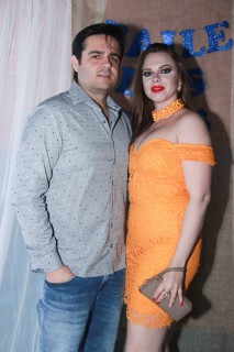 
<a style='margin-left: 5px;' class='btn btn-xs btn-social btn-facebook' href='https://www.facebook.com/sharer/sharer.php?u=https://galeramix.s01.web.getmuller.com.br/imagem/a38/800-800-90/conteudo/site_galerias/38/baile-dos-pais-51.jpg' rel='popup' data-width='500' data-height='400'><i class='fa fa-facebook'></i>Compartilhar <span class='hidden-xs'>no Facebook</span>
</a> 
<a class='btn btn-default btn-xs' target='_blank' href='imagem/a38/800-800-90/conteudo/site_galerias/38/baile-dos-pais-51.jpg'>
<span class='glyphicon glyphicon-cloud-download'></span> Salvar
</a>
