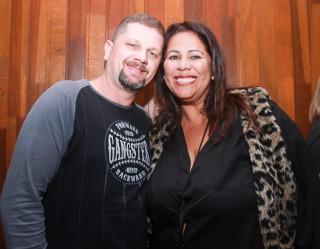 
<a style='margin-left: 5px;' class='btn btn-xs btn-social btn-facebook' href='https://www.facebook.com/sharer/sharer.php?u=https://galeramix.s01.web.getmuller.com.br/imagem/a39/800-800-90/conteudo/site_galerias/39/raca-negra-petry-galera-mix-18.jpg' rel='popup' data-width='500' data-height='400'><i class='fa fa-facebook'></i>Compartilhar <span class='hidden-xs'>no Facebook</span>
</a> 
<a class='btn btn-default btn-xs' target='_blank' href='imagem/a39/800-800-90/conteudo/site_galerias/39/raca-negra-petry-galera-mix-18.jpg'>
<span class='glyphicon glyphicon-cloud-download'></span> Salvar
</a>
