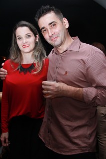 
<a style='margin-left: 5px;' class='btn btn-xs btn-social btn-facebook' href='https://www.facebook.com/sharer/sharer.php?u=https://galeramix.s01.web.getmuller.com.br/imagem/a39/800-800-90/conteudo/site_galerias/39/raca-negra-petry-galera-mix-38.jpg' rel='popup' data-width='500' data-height='400'><i class='fa fa-facebook'></i>Compartilhar <span class='hidden-xs'>no Facebook</span>
</a> 
<a class='btn btn-default btn-xs' target='_blank' href='imagem/a39/800-800-90/conteudo/site_galerias/39/raca-negra-petry-galera-mix-38.jpg'>
<span class='glyphicon glyphicon-cloud-download'></span> Salvar
</a>
