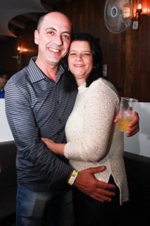 
<a style='margin-left: 5px;' class='btn btn-xs btn-social btn-facebook' href='https://www.facebook.com/sharer/sharer.php?u=https://galeramix.s01.web.getmuller.com.br/imagem/a39/800-800-90/conteudo/site_galerias/39/raca-negra-petry-galera-mix-48.jpg' rel='popup' data-width='500' data-height='400'><i class='fa fa-facebook'></i>Compartilhar <span class='hidden-xs'>no Facebook</span>
</a> 
<a class='btn btn-default btn-xs' target='_blank' href='imagem/a39/800-800-90/conteudo/site_galerias/39/raca-negra-petry-galera-mix-48.jpg'>
<span class='glyphicon glyphicon-cloud-download'></span> Salvar
</a>
