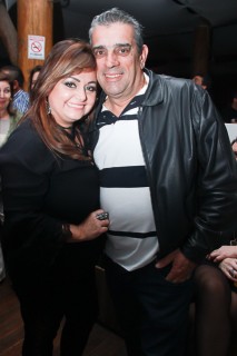 
<a style='margin-left: 5px;' class='btn btn-xs btn-social btn-facebook' href='https://www.facebook.com/sharer/sharer.php?u=https://galeramix.s01.web.getmuller.com.br/imagem/a39/800-800-90/conteudo/site_galerias/39/raca-negra-petry-galera-mix-53.jpg' rel='popup' data-width='500' data-height='400'><i class='fa fa-facebook'></i>Compartilhar <span class='hidden-xs'>no Facebook</span>
</a> 
<a class='btn btn-default btn-xs' target='_blank' href='imagem/a39/800-800-90/conteudo/site_galerias/39/raca-negra-petry-galera-mix-53.jpg'>
<span class='glyphicon glyphicon-cloud-download'></span> Salvar
</a>
