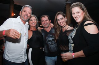 
<a style='margin-left: 5px;' class='btn btn-xs btn-social btn-facebook' href='https://www.facebook.com/sharer/sharer.php?u=https://galeramix.s01.web.getmuller.com.br/imagem/a39/800-800-90/conteudo/site_galerias/39/raca-negra-petry-galera-mix-68.jpg' rel='popup' data-width='500' data-height='400'><i class='fa fa-facebook'></i>Compartilhar <span class='hidden-xs'>no Facebook</span>
</a> 
<a class='btn btn-default btn-xs' target='_blank' href='imagem/a39/800-800-90/conteudo/site_galerias/39/raca-negra-petry-galera-mix-68.jpg'>
<span class='glyphicon glyphicon-cloud-download'></span> Salvar
</a>
